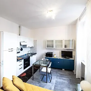 Apartment Blue Sky, Milan